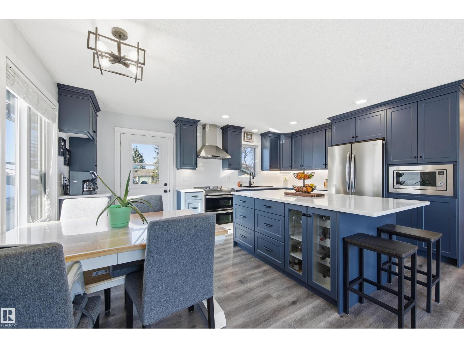 848 MILLBOURNE RD E NW