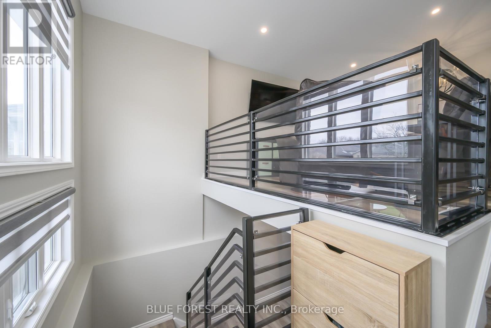 45 KINGSBRIDGE STREET