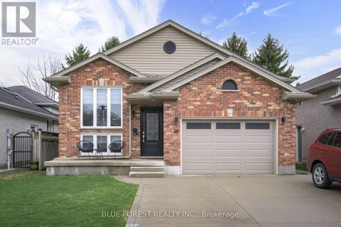 45 KINGSBRIDGE STREET London East (East I) ON N5V4S9