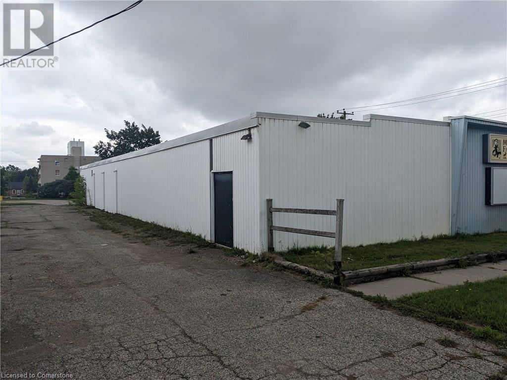 690 SUTHERLAND Drive