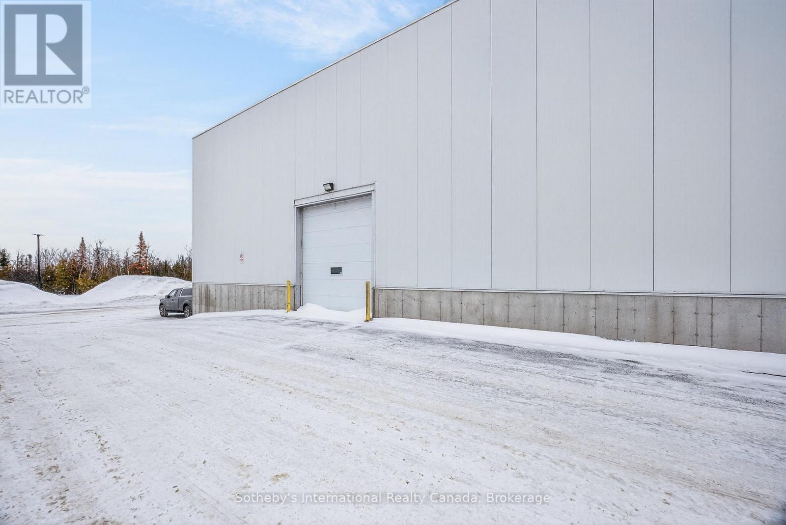 1 - 95 SANDFORD FLEMING DRIVE