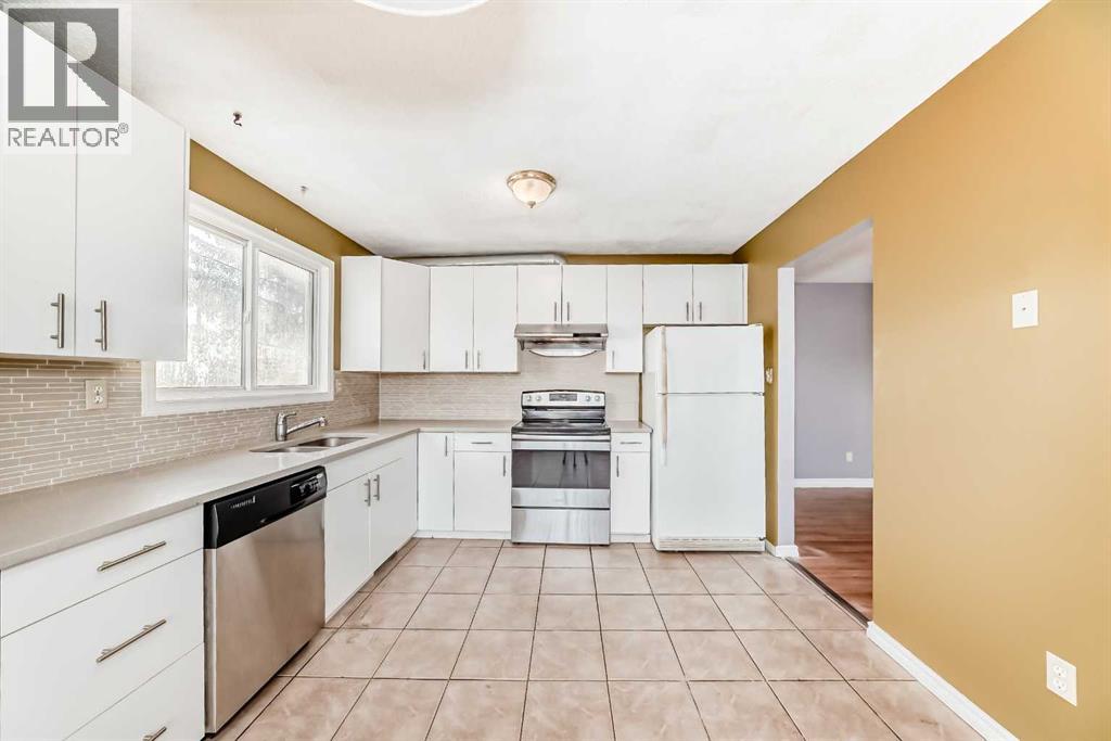 146 Dovertree Place SE