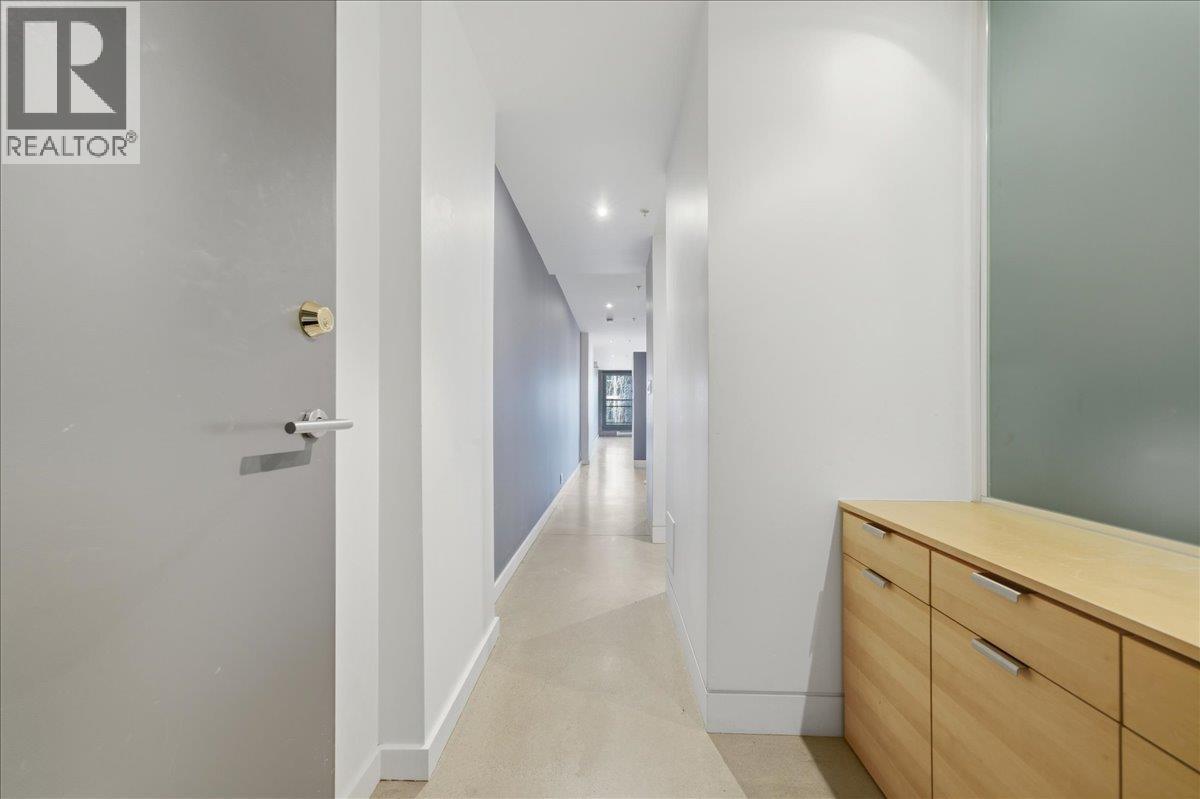 605 53 W HASTINGS STREET