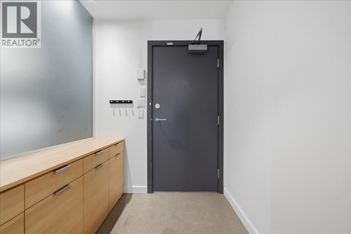 605 53 W HASTINGS STREET