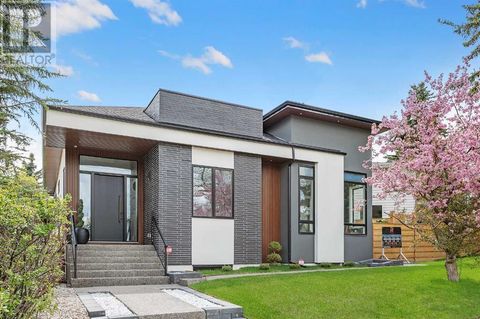 1027 39 Avenue NW Calgary AB T2K0E2