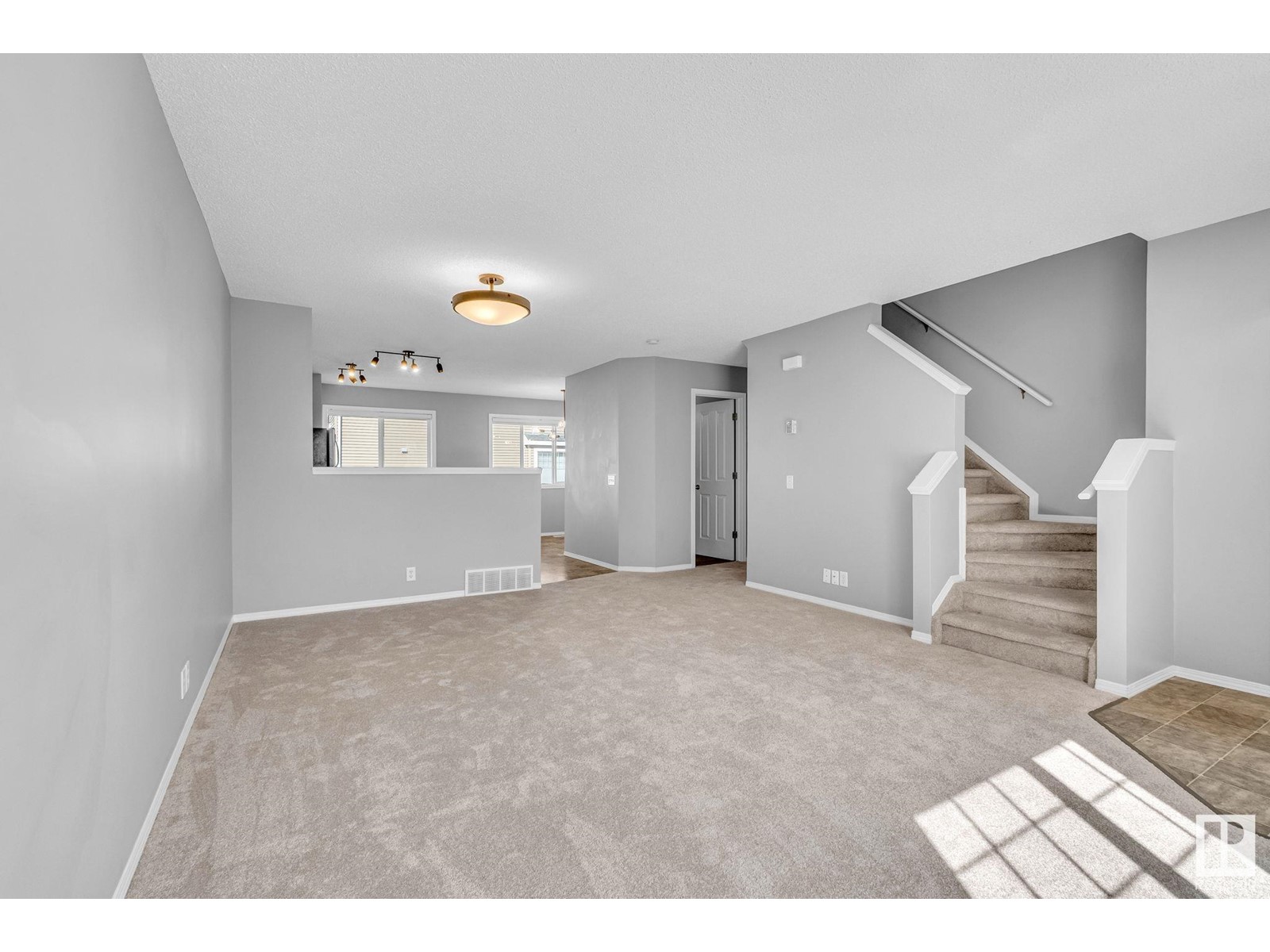 #54 3075 TRELLE CR NW