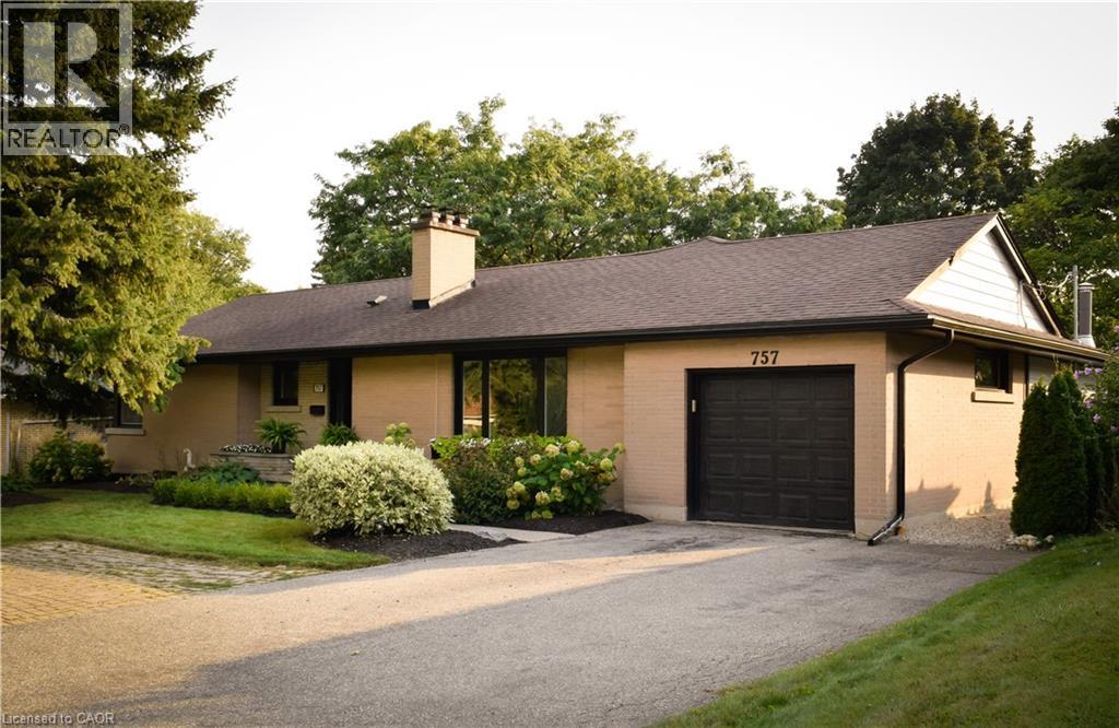 757 WESTMOUNT Road W