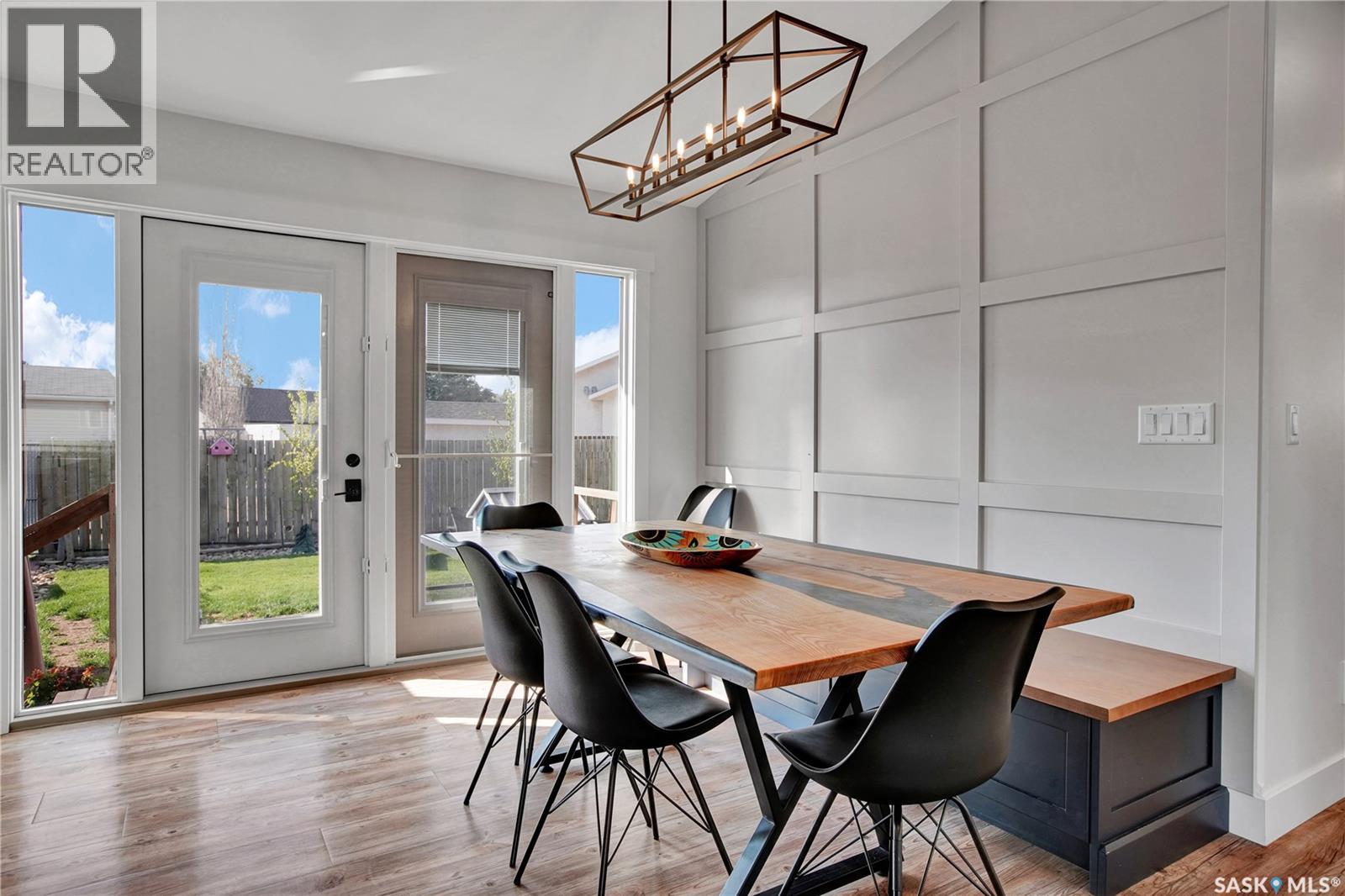 STREE W 605 4th STREET W