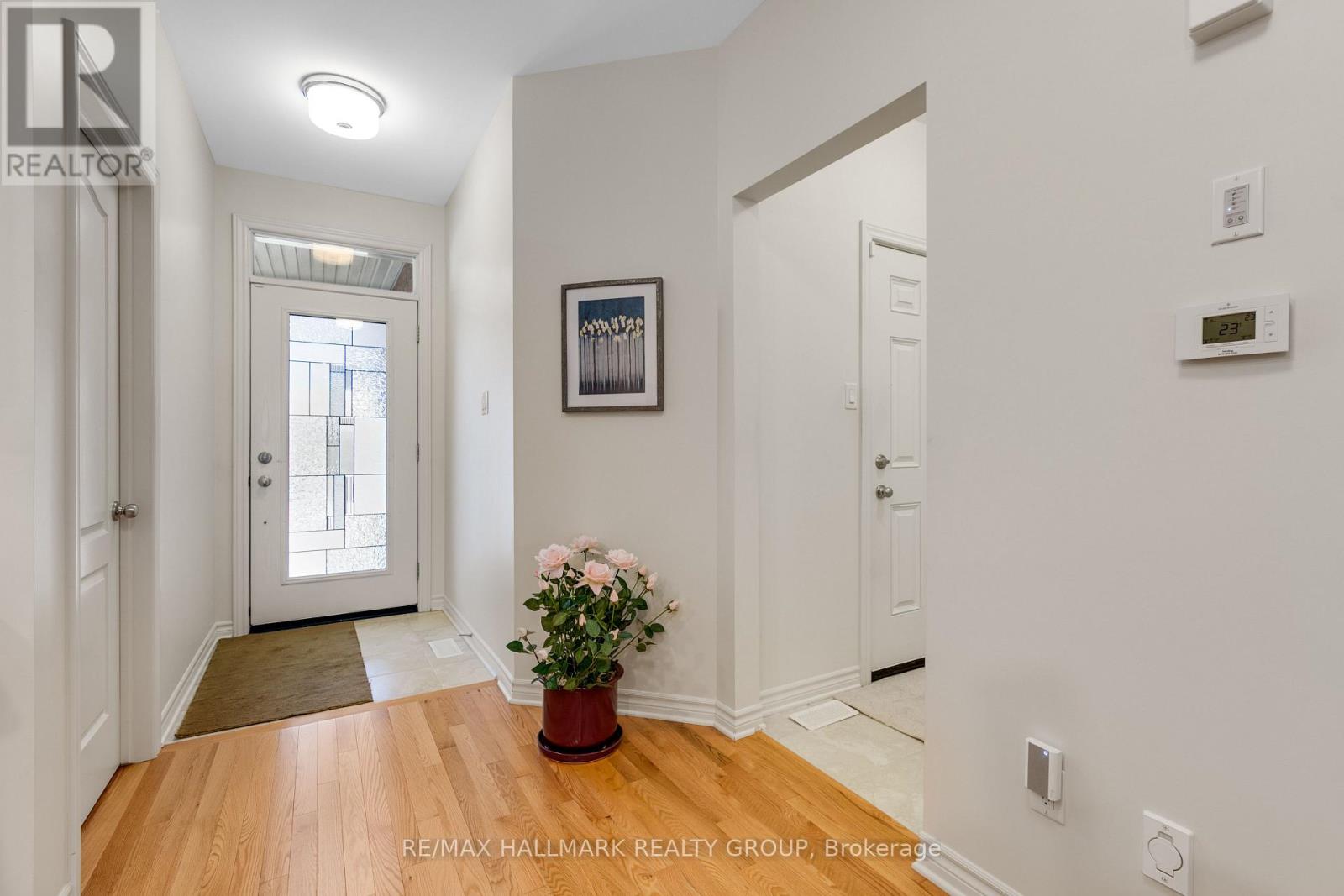 66 KAYENTA STREET W
