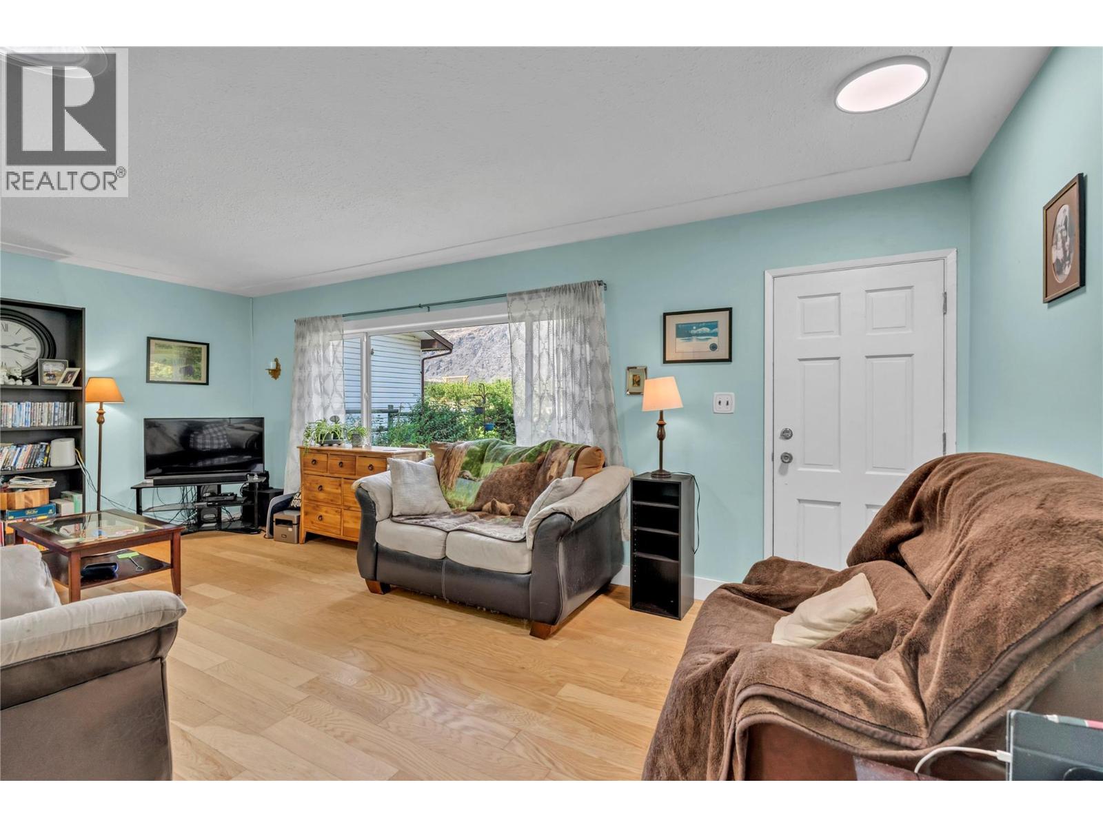 2527 UPPER BENCH Road