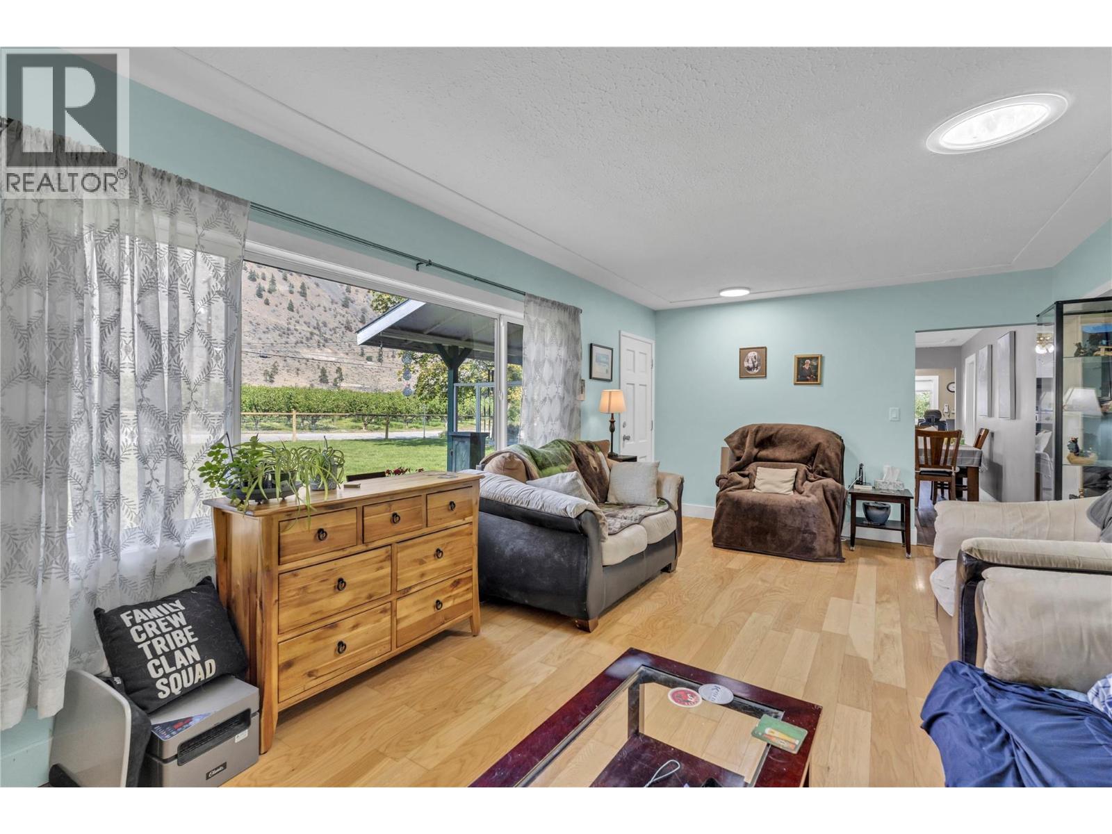 2527 UPPER BENCH Road