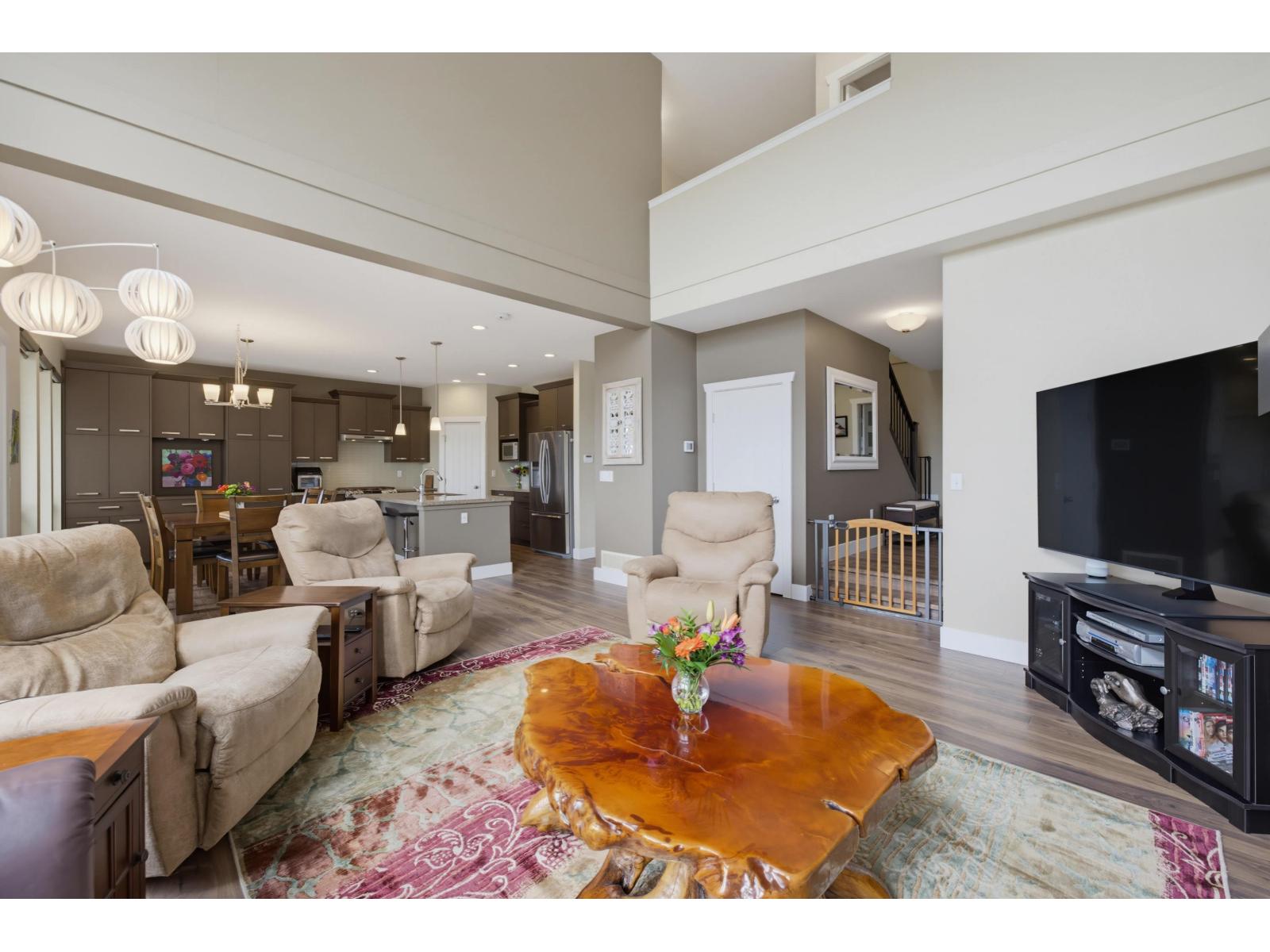 3167 LUKIV TERRACE