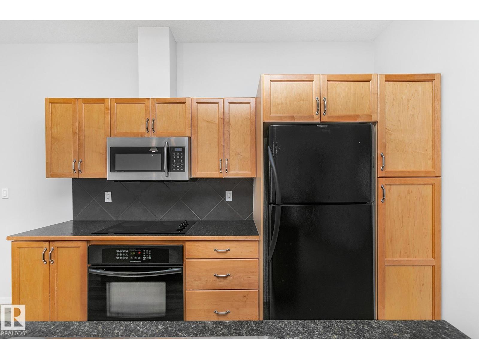 #352 4827 104A ST NW