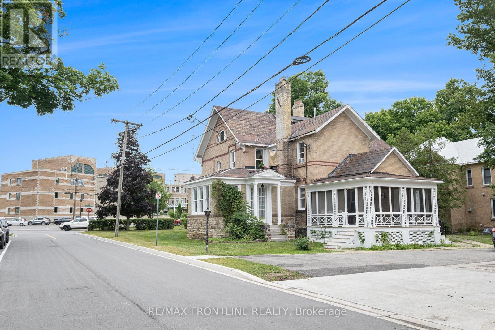 38 DRUMMOND STREET W