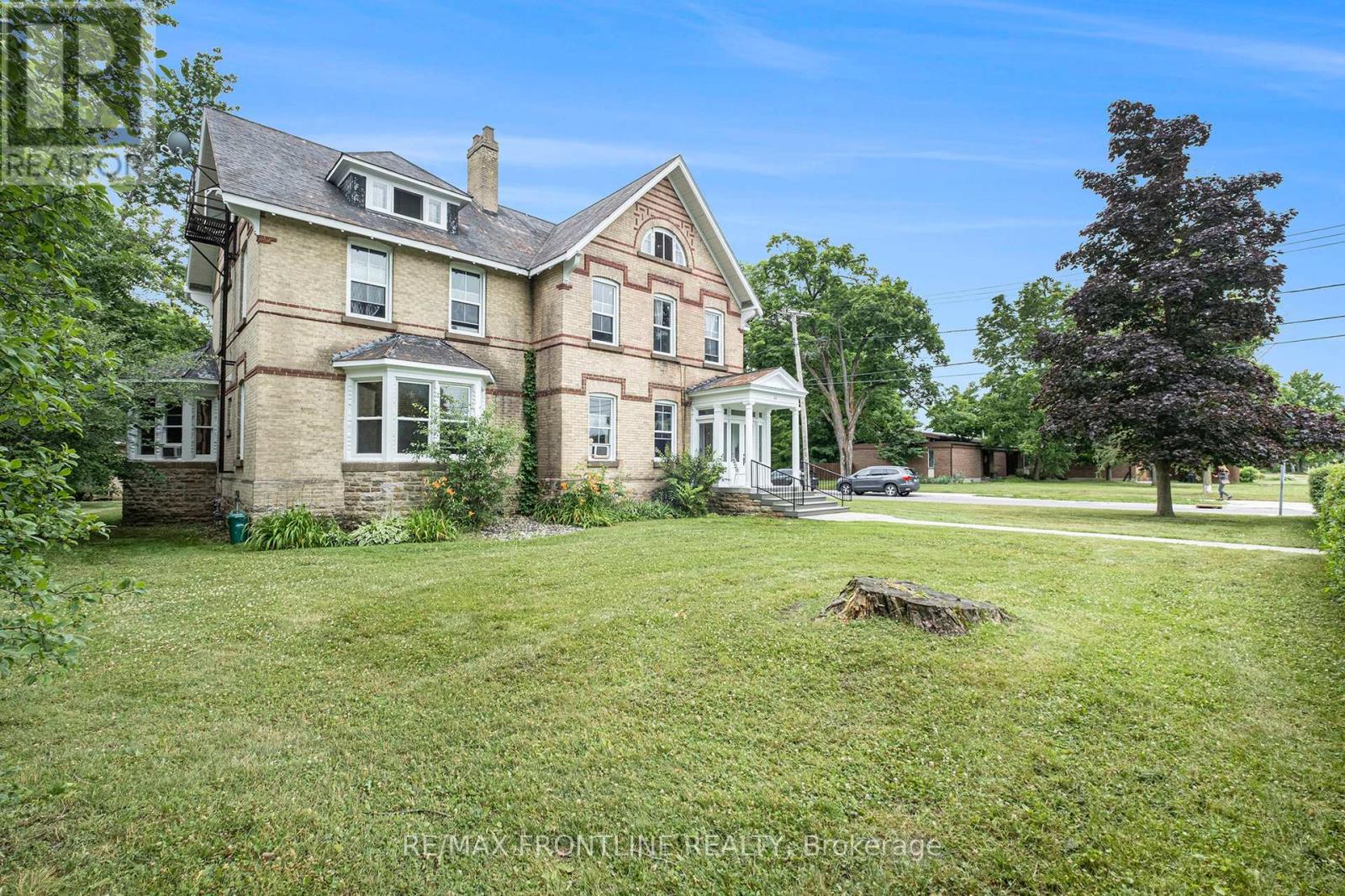 38 DRUMMOND STREET W