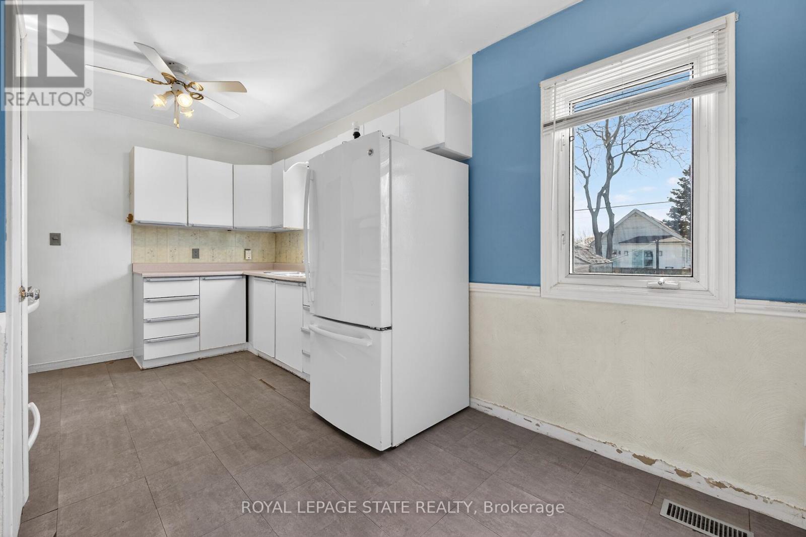 227 WEST 19TH STREET