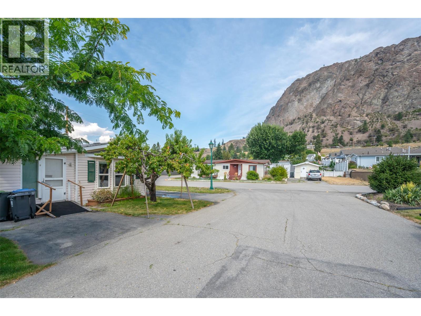 4505 MCLEAN CREEK Road Unit# F22