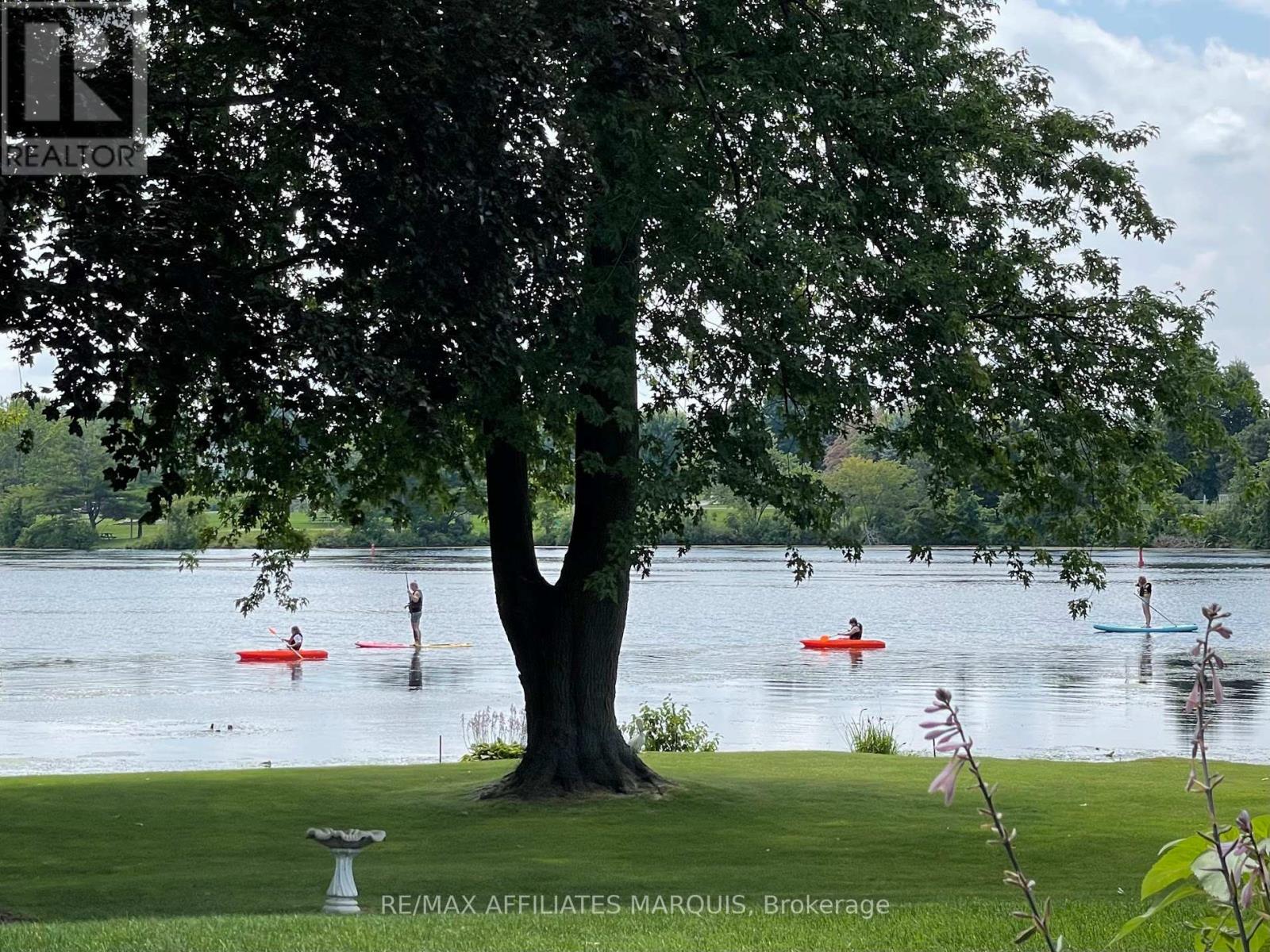 UNIT 4 - 98 QUEEN STREET