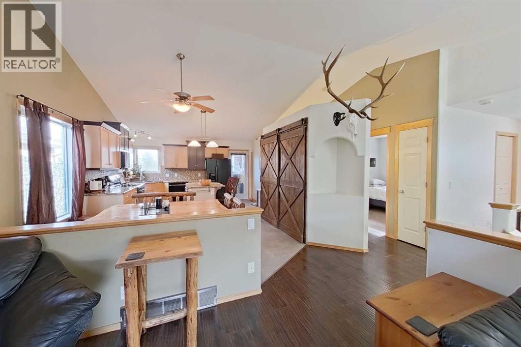 145 Blackfoot Circle W