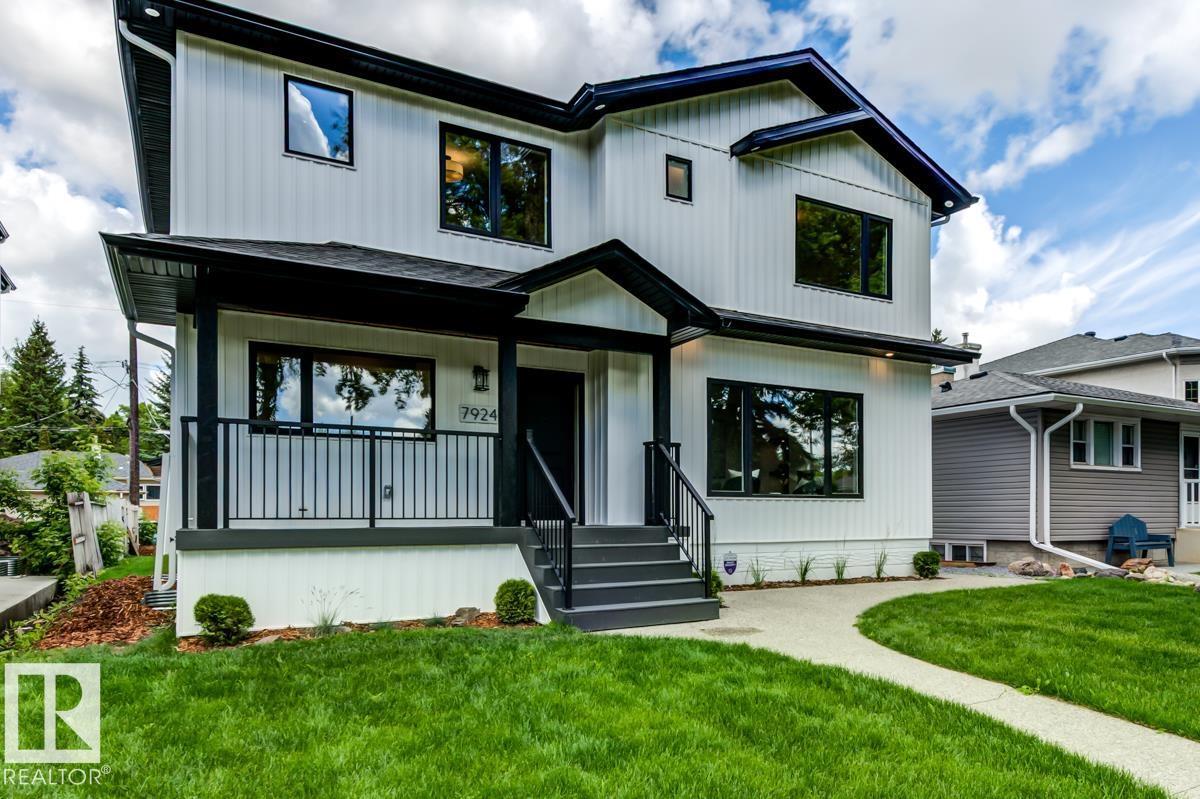 7924 92 AV NW
