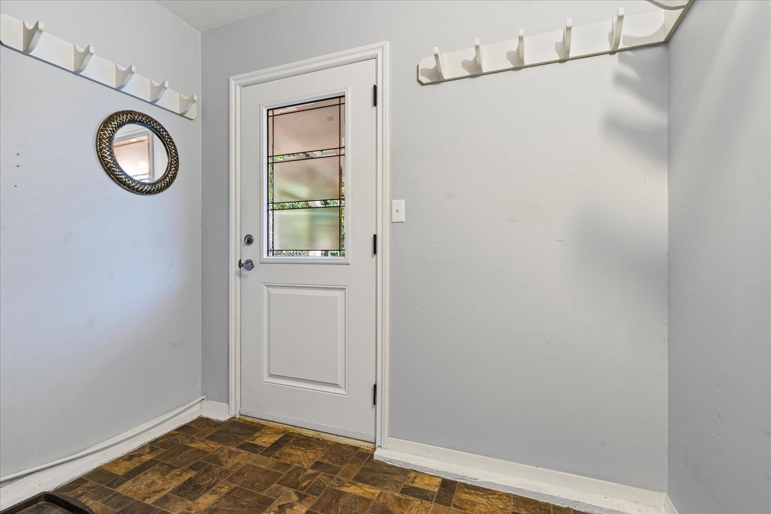 52464 YALE ROAD|East Chilliwack