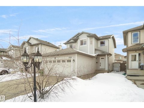 17028 119 ST NW Edmonton AB T5X6H8