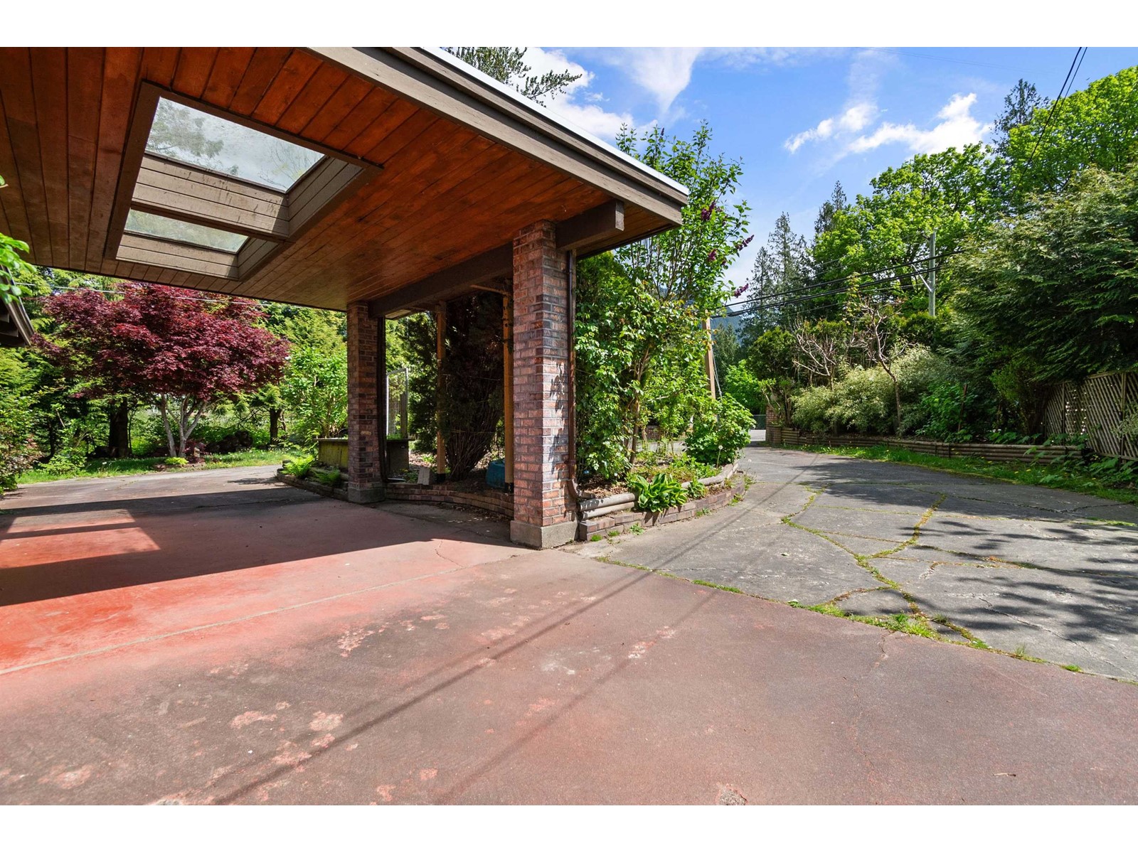 960 HOT SPRINGS ROAD|Harrison Hot Springs