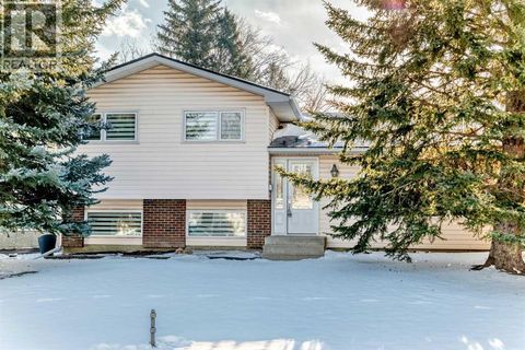 507 Brookpark Drive SW Calgary AB T2W2W9