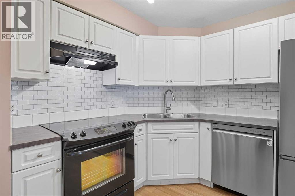 110, 2000 Applevillage Court SE