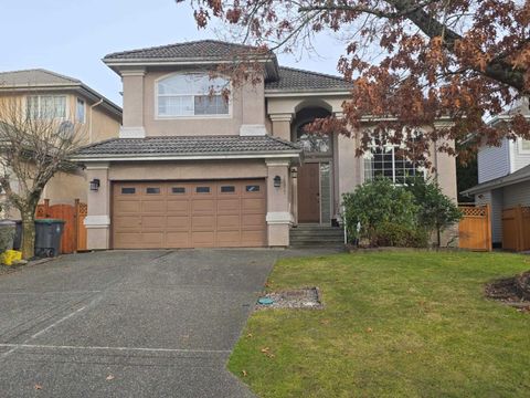 16977 83A AVENUE Surrey BC V4N4V1