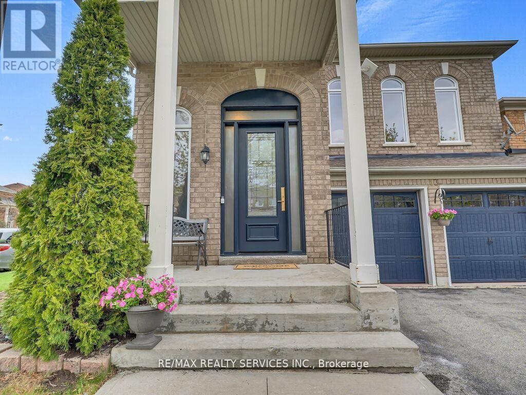 13 MISTYCREEK CRESCENT