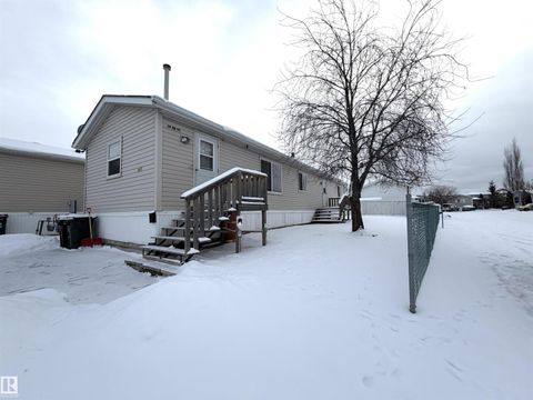 1613 Jubilee Crescent Sherwood Park AB T8H2J3