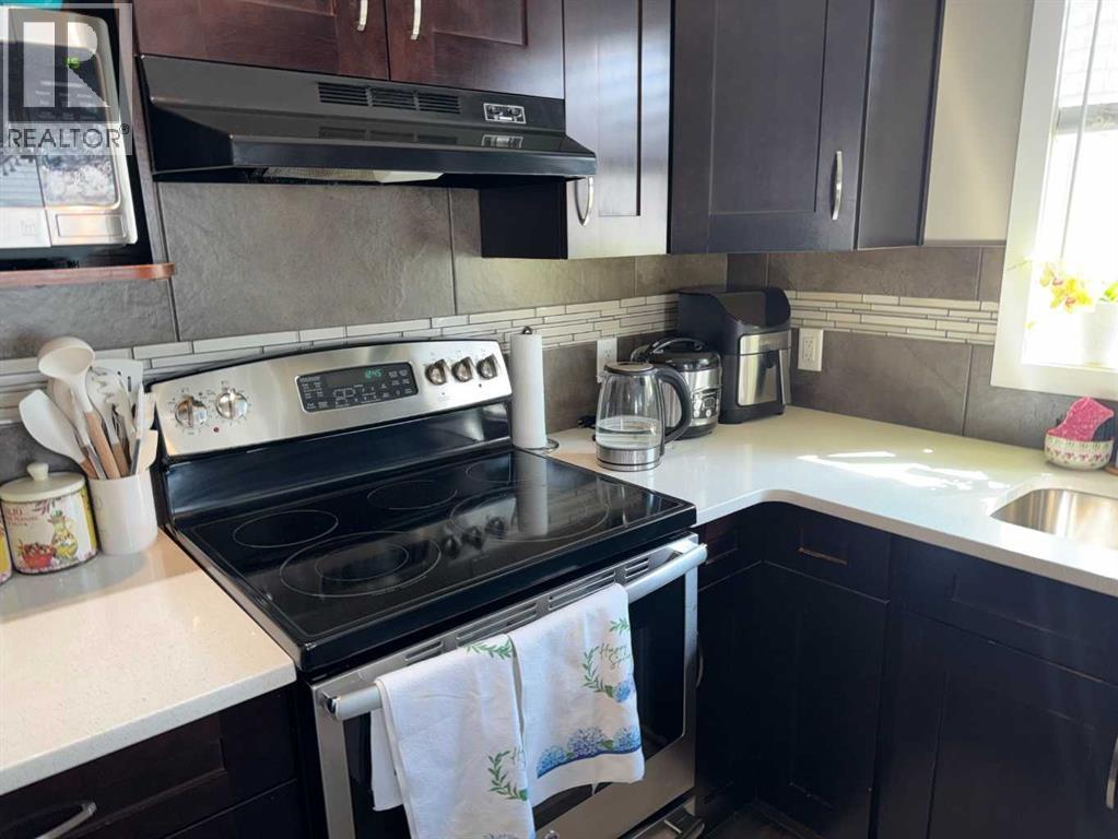 A & B, 12909 Oak Road