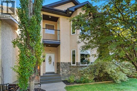 215 23 Avenue NE Calgary AB T2E1V8