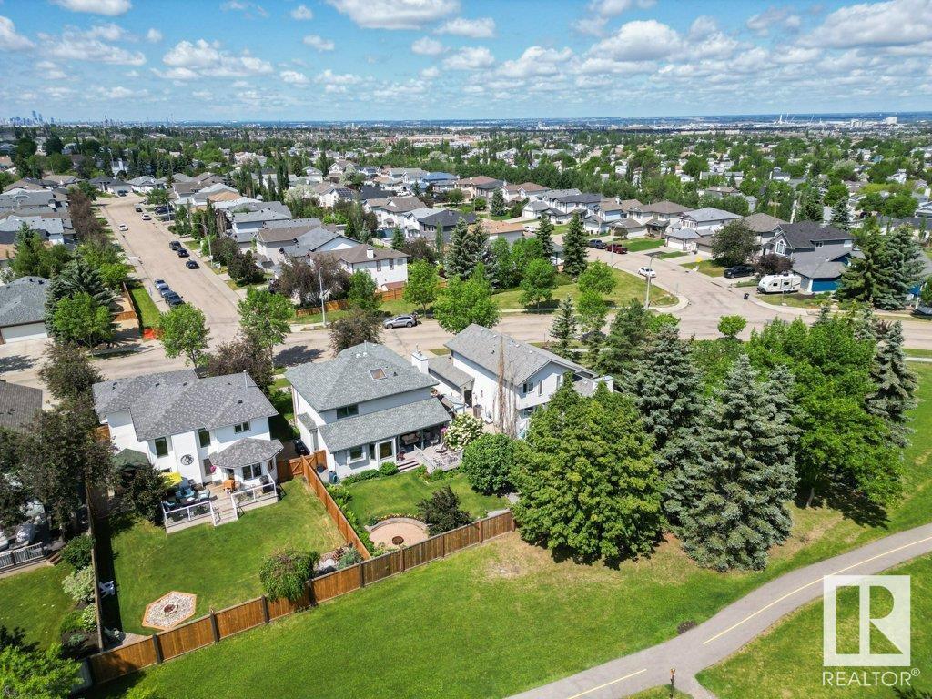 687 MEADOWVIEW DR