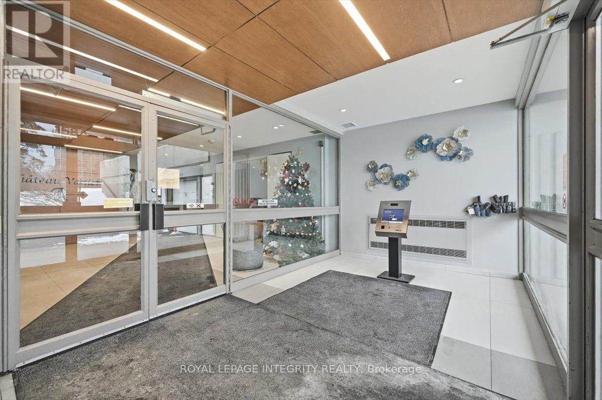 109 - 158A MCARTHUR AVENUE