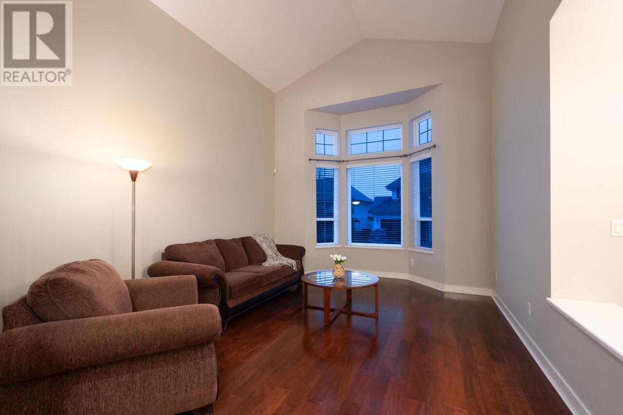 82 CLIFFWOOD DRIVE