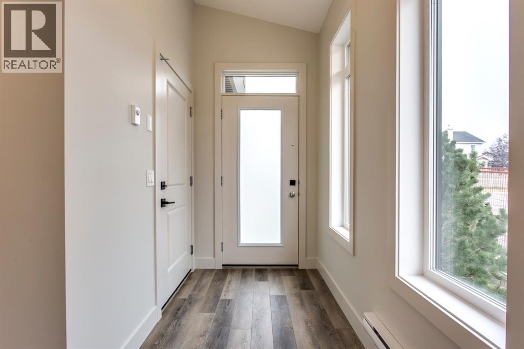 259 Royal Elm Road NW