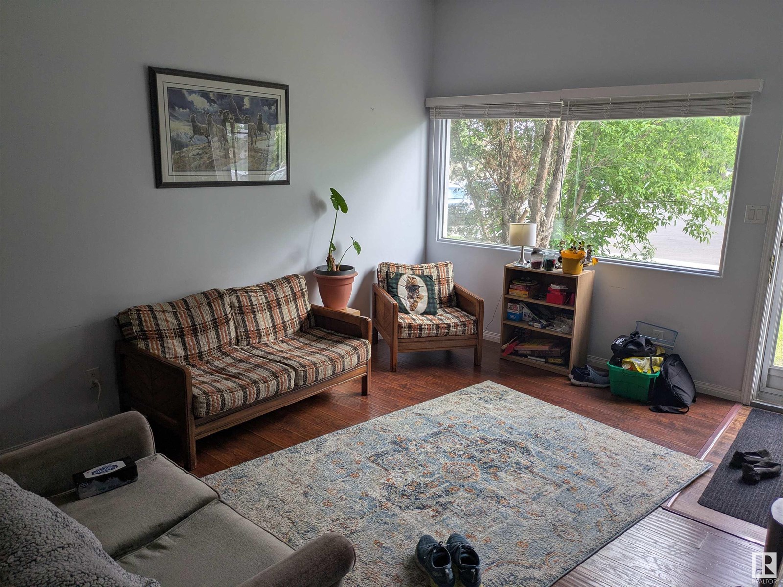 9030 60 ST NW