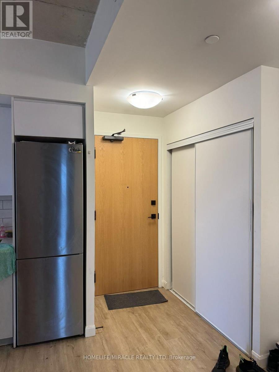 414 - 7 ERIE AVENUE