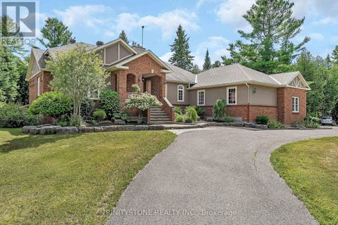 36 SAWGRASS CIRCLE Ottawa ON K0A1B0