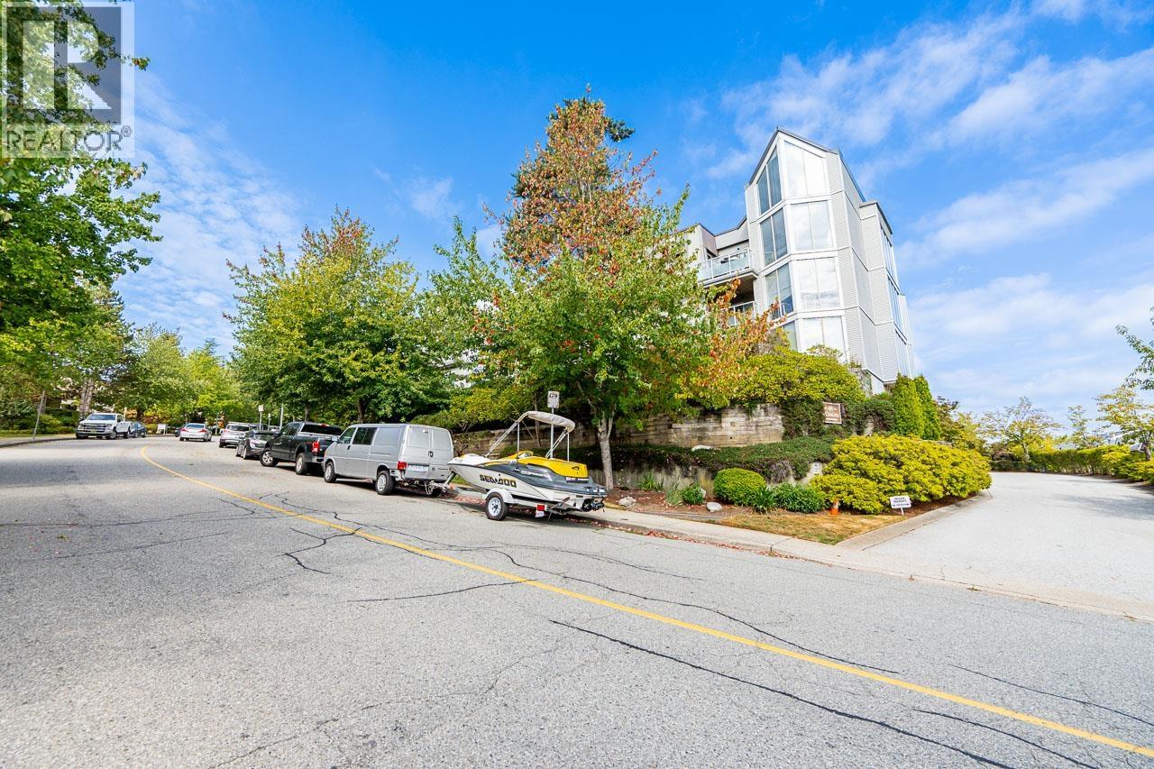 505 60 RICHMOND STREET