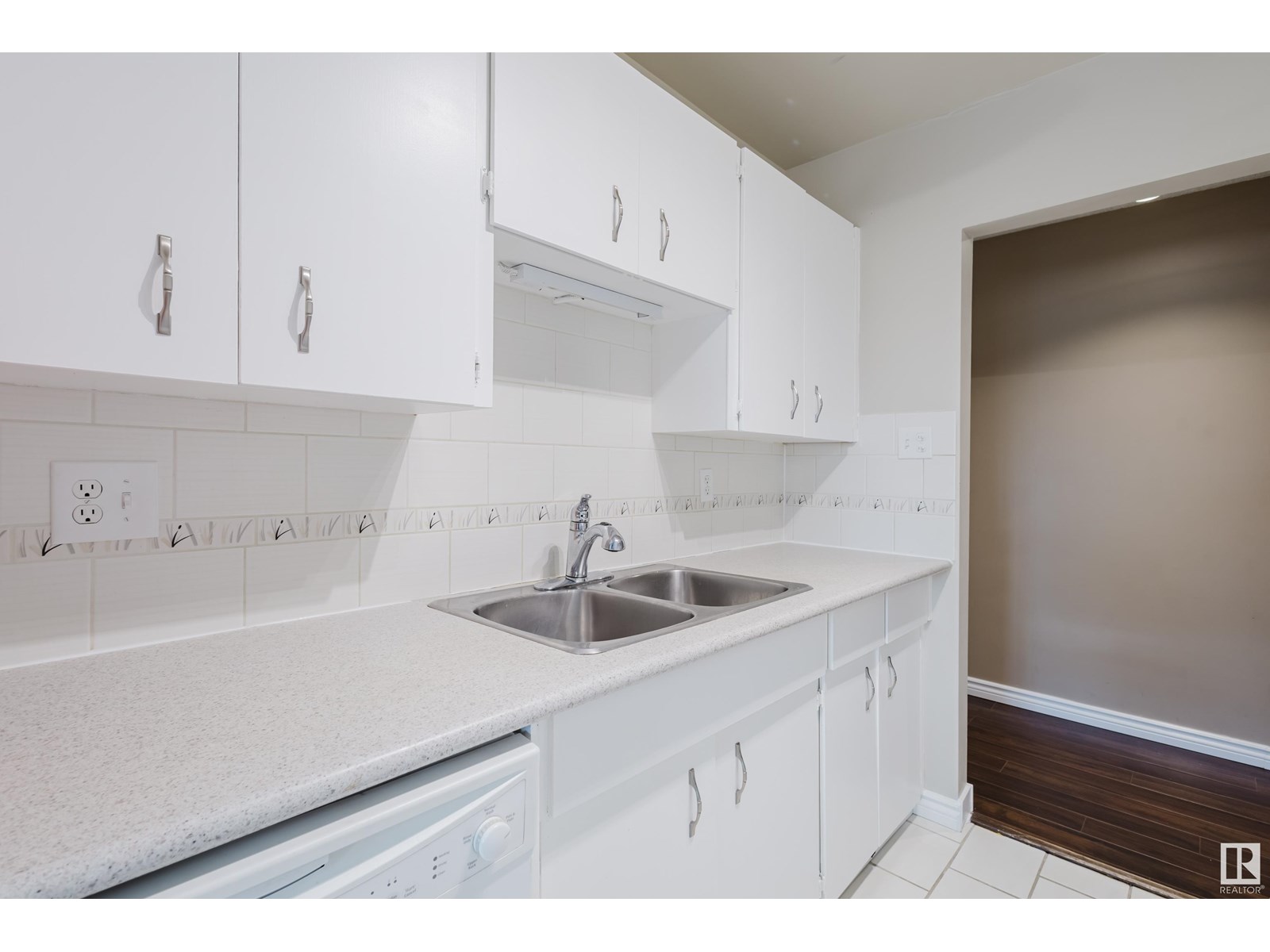 #304 14825 51 AV NW