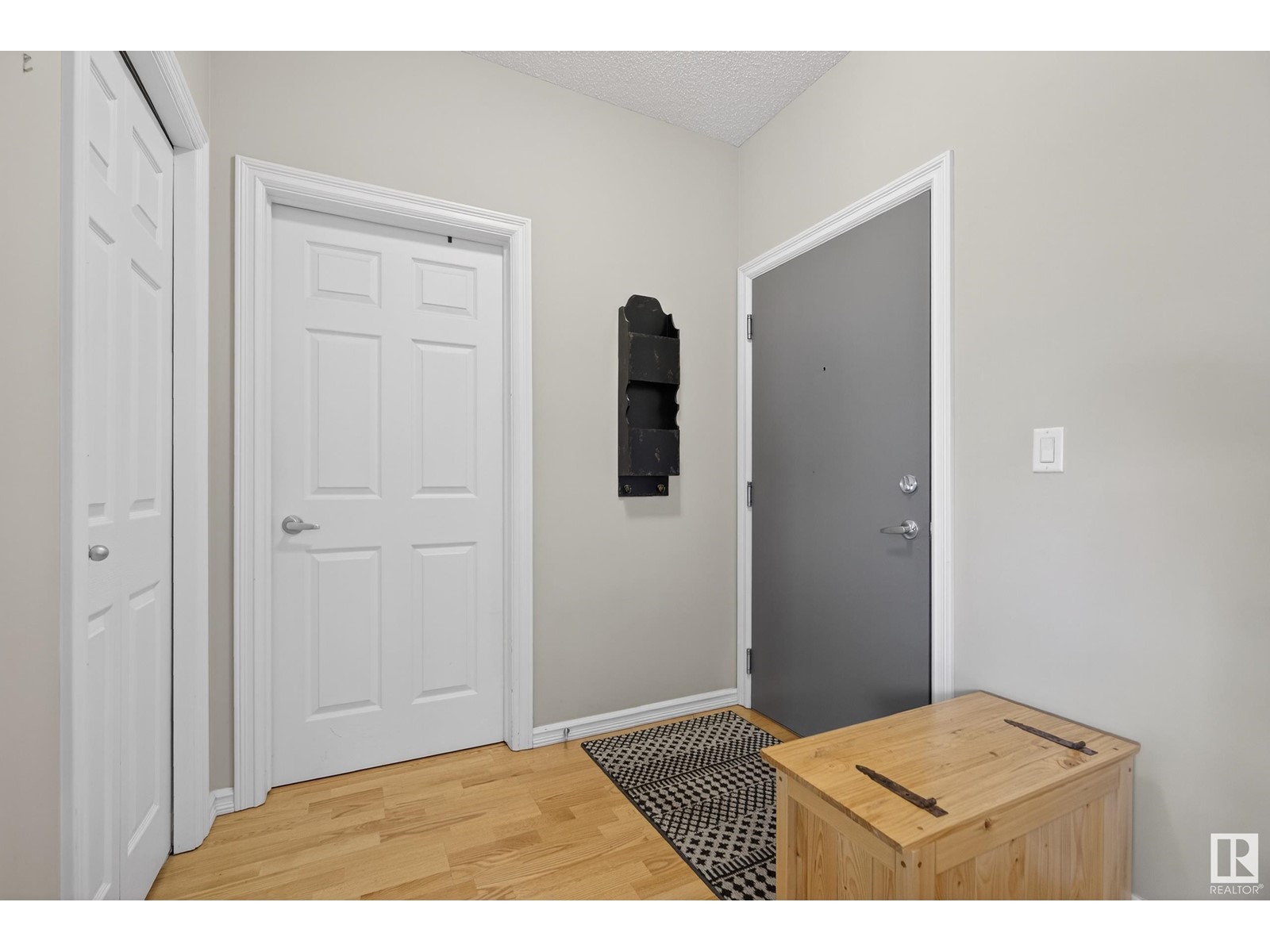 #427 226 MACEWAN RD SW