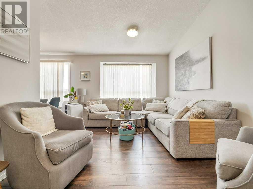 15 Dakota Road W