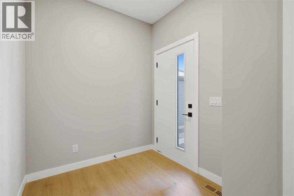 139 Belvedere Crescent SE