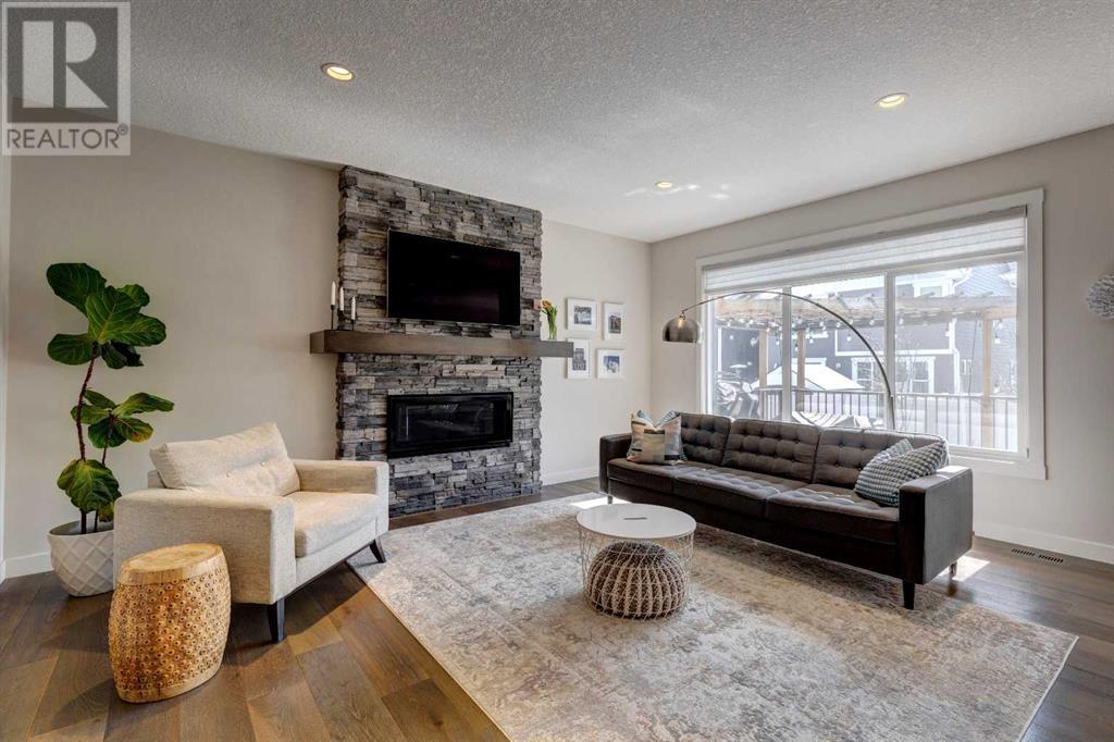 229 West Grove Way SW