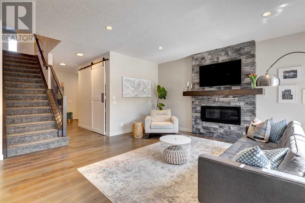 229 West Grove Way SW