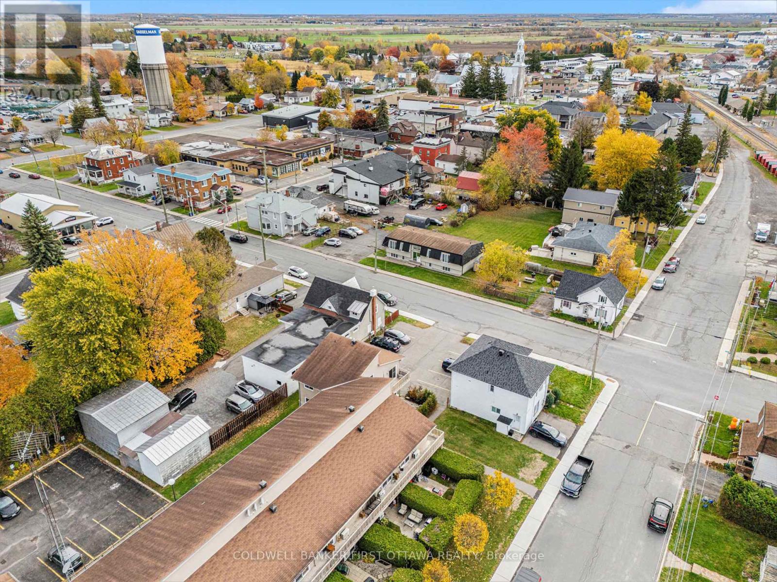 24 - 770 ST JEAN STREET