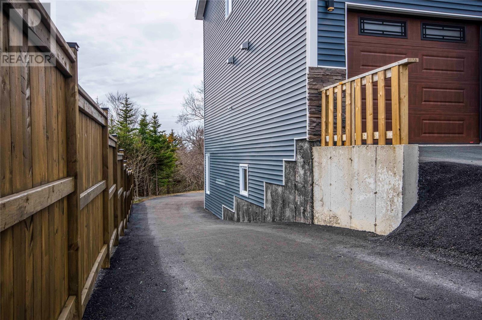 7 Christopher Street